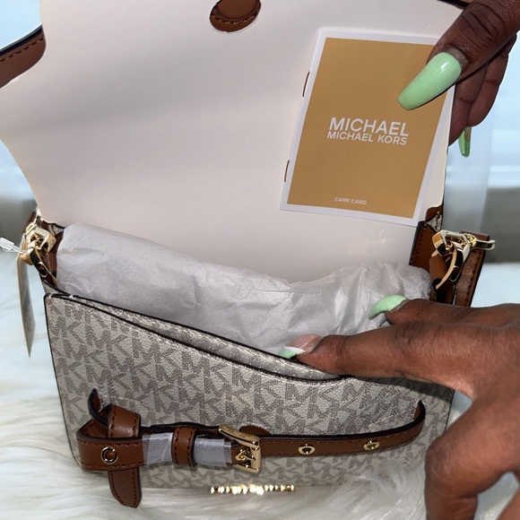 Brand New Michael kors purse